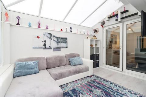 58 Arundel Close, Telford, TF3 2LX