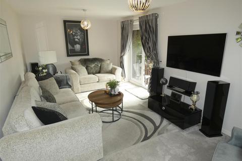 17 Teal Drive, Sandbach, CW11 3JT