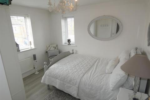17 Teal Drive, Sandbach, CW11 3JT