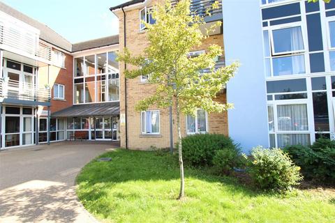 2 bedroom retirement property for sale, Kent Road, Chandler's Ford, Eastleigh
