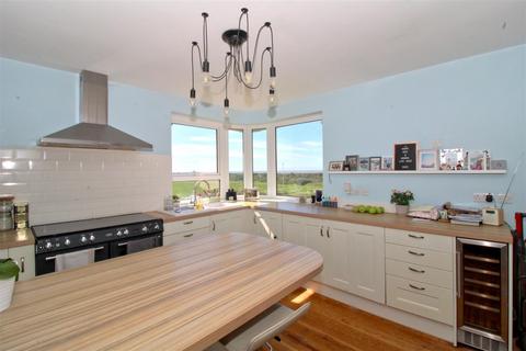 5 bedroom detached house for sale, Marine Drive, Seaford