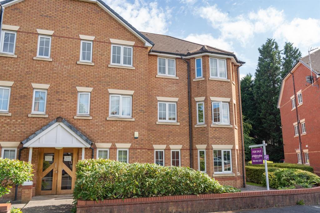 Chelsfield Grove, Chorlton 2 bed apartment £200,000