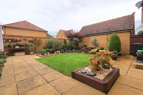 27 Bishops Close, Bathpool, Taunton, TA2 8DS