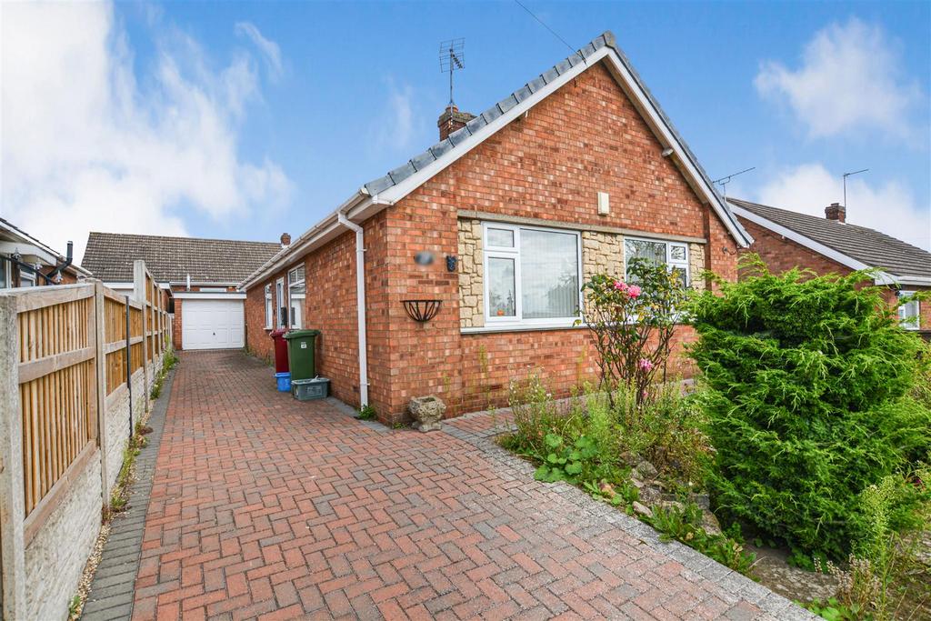Windsor Crescent, Scunthorpe 3 bed detached bungalow for sale £230,000