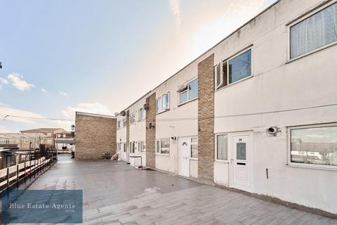 97 Salisbury Road, Hounslow, TW4 7NW