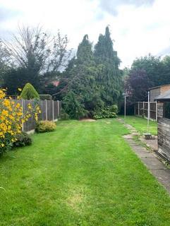 3 bedroom semi-detached house to rent, Ravensmere Road, Greenlands, Redditch