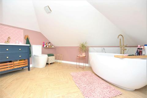42 Borrow Road, Lowestoft, NR32 3PN