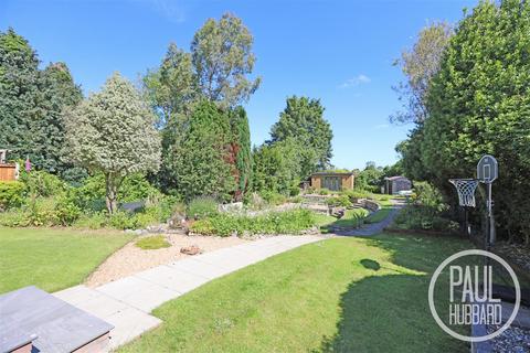 42 Borrow Road, Lowestoft, NR32 3PN