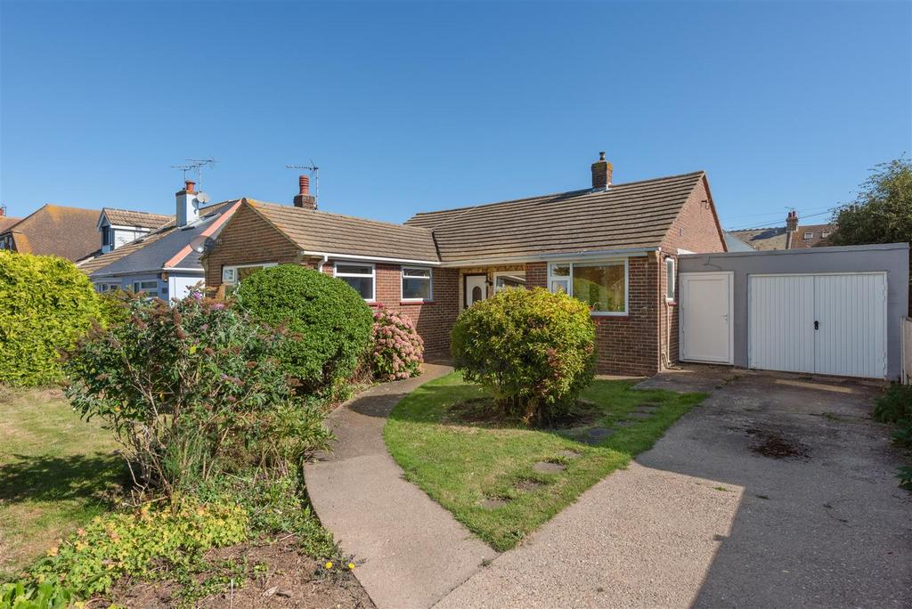 Collingwood Road, Whitstable 2 bed detached bungalow £695,000