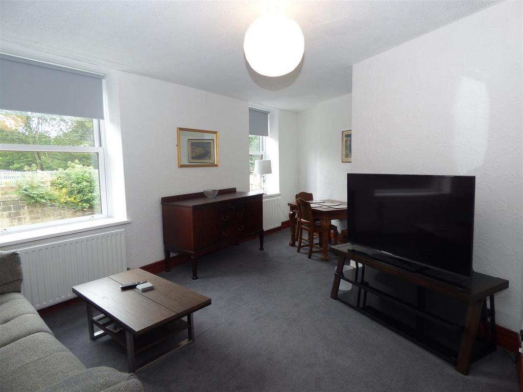 Tynemouth Road, North Shields 2 bed apartment £800 pcm (£185 pw)