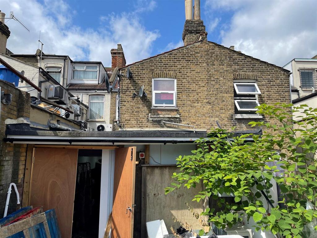 395-395a Green Str E139 AU (200).jpg