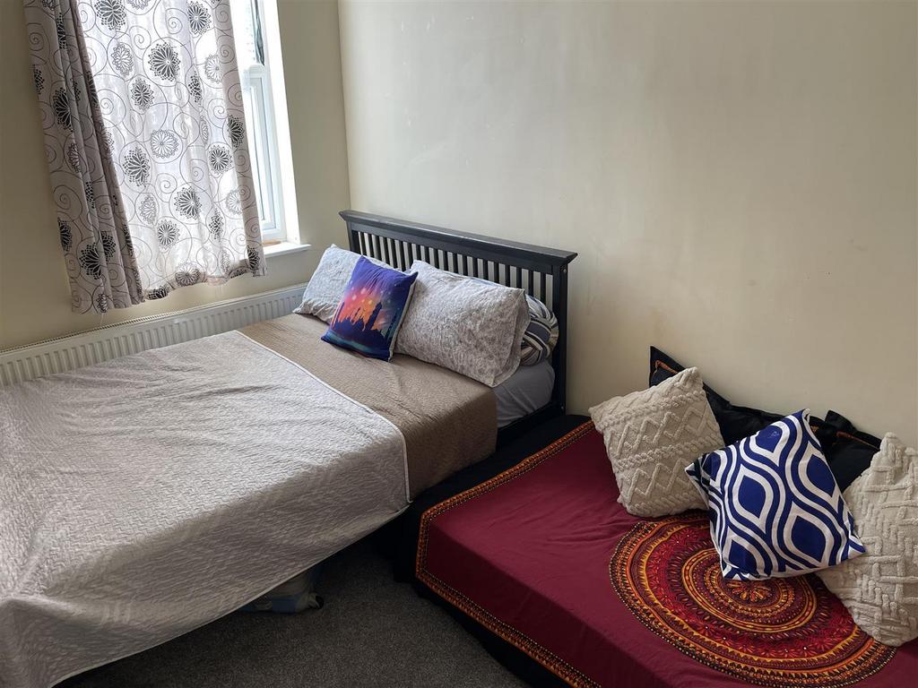 395-395a Green Str E139 AU (106).JPG
