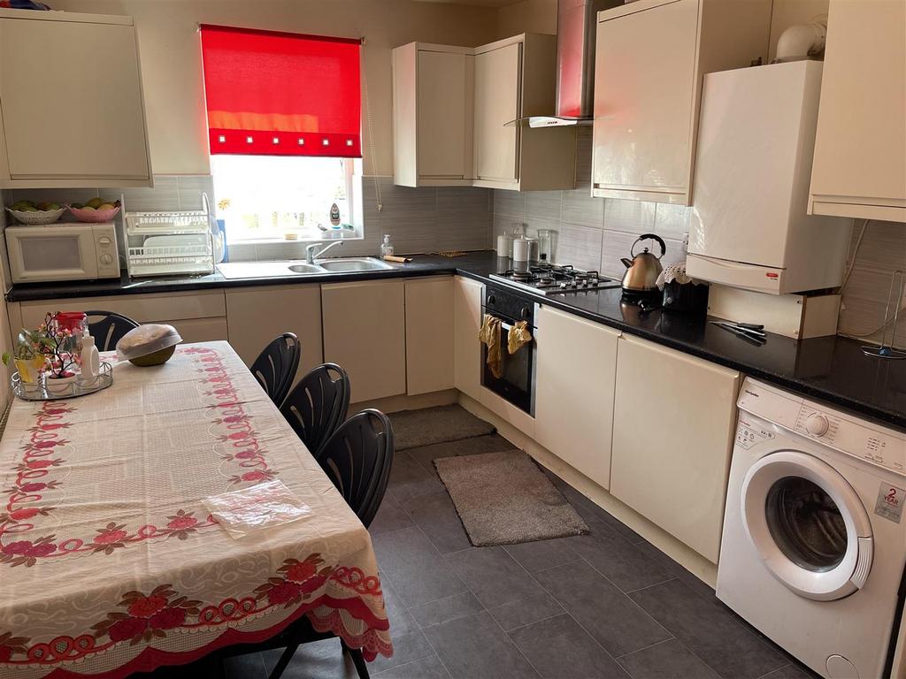 395-395a Green Str E139 AU (107).JPG