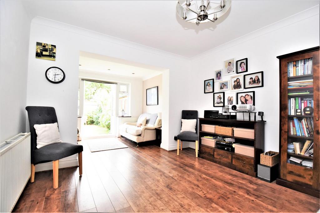 Rochford 4 bed semidetached house for sale £470,000