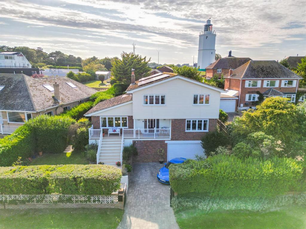 North Foreland Avenue, Broadstairs 4 bed detached house for sale £
