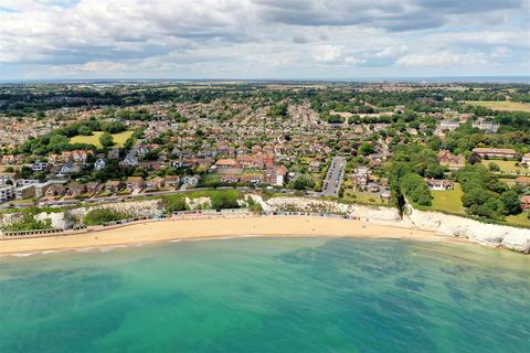 4 bedroom detached house for sale, North Foreland Avenue, Broadstairs