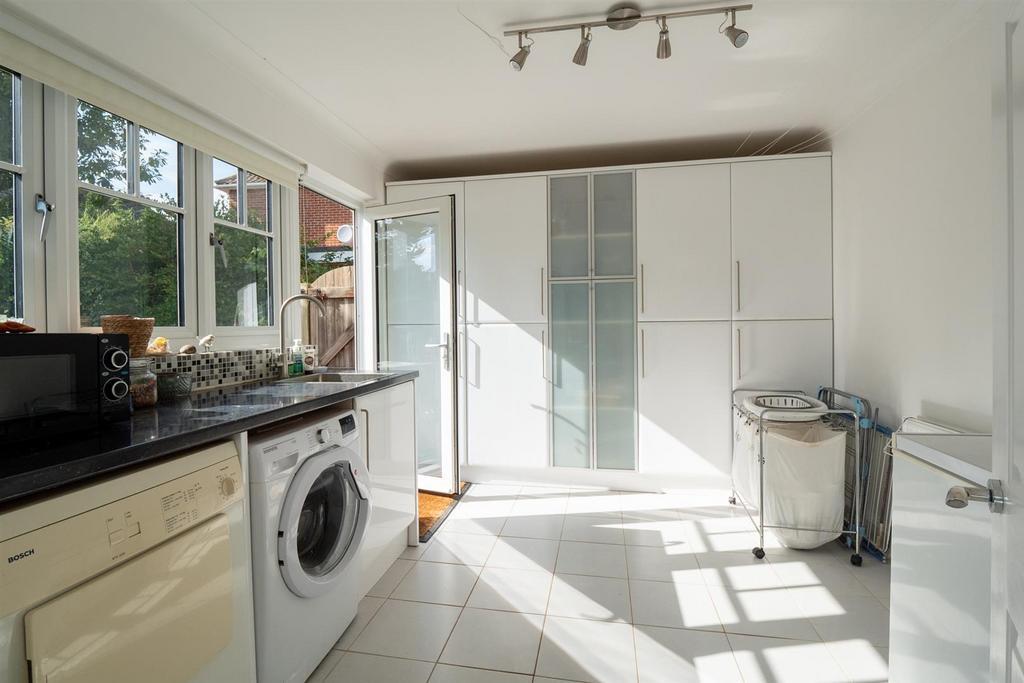 Utility Room.jpg