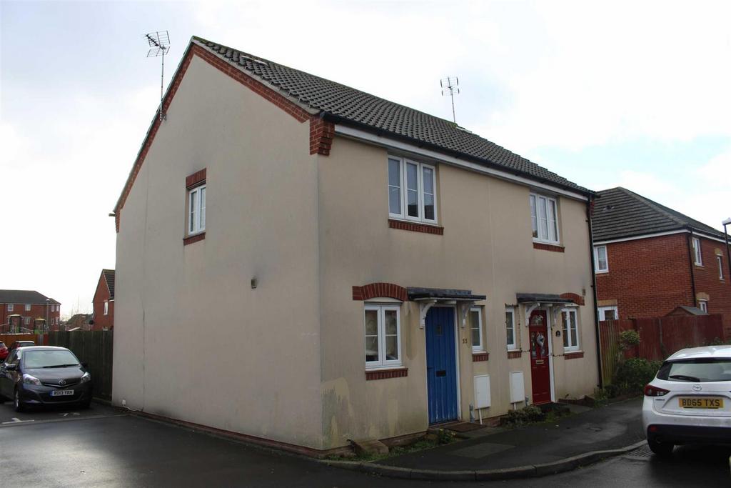 Horsham Road, Park South, Swindon 2 bed end of terrace house £995 pcm