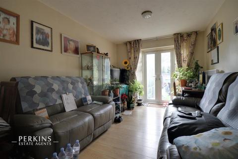 20 Frensham Close, Southall, UB1 2YE