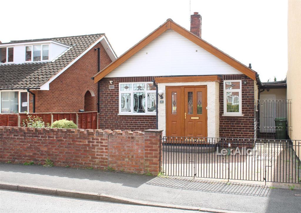 Alwen Street, Stourbridge 1 bed detached bungalow £150,000