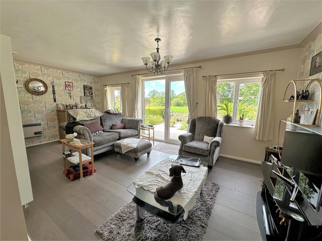 Riverside, Low Moor, Clitheroe, Ribble Valley 2 bed semidetached house