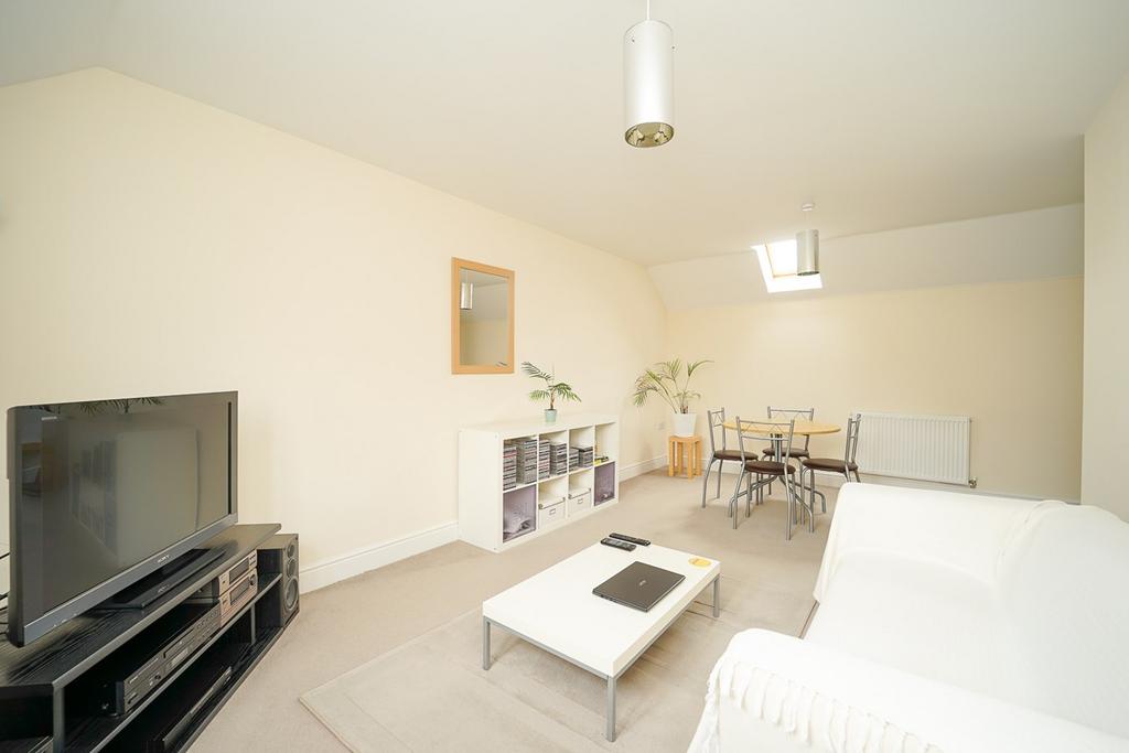 Malin Parade, Portishead, Bristol, BS20 2 bed coach house £315,000