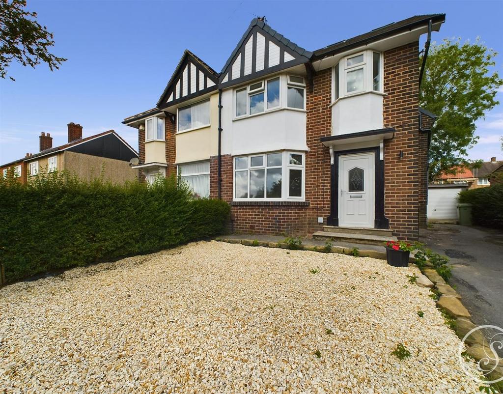 Chandos Avenue, Leeds 4 bed semidetached house for sale £450,000