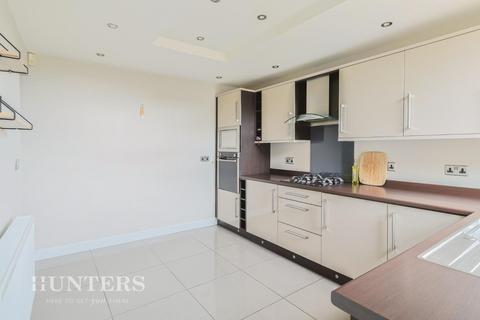 46 Warrington Street, Lees, Oldham, OL4 5AR