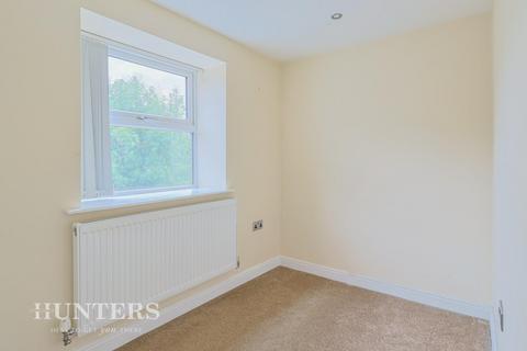 46 Warrington Street, Lees, Oldham, OL4 5AR