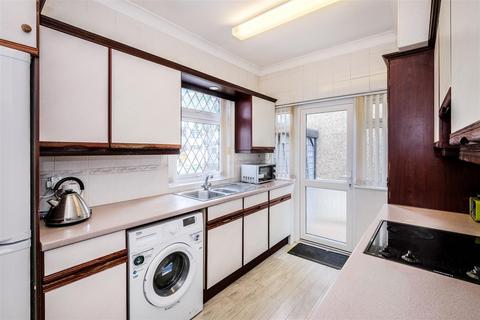97 Dale View Crescent, London, E4 6PH