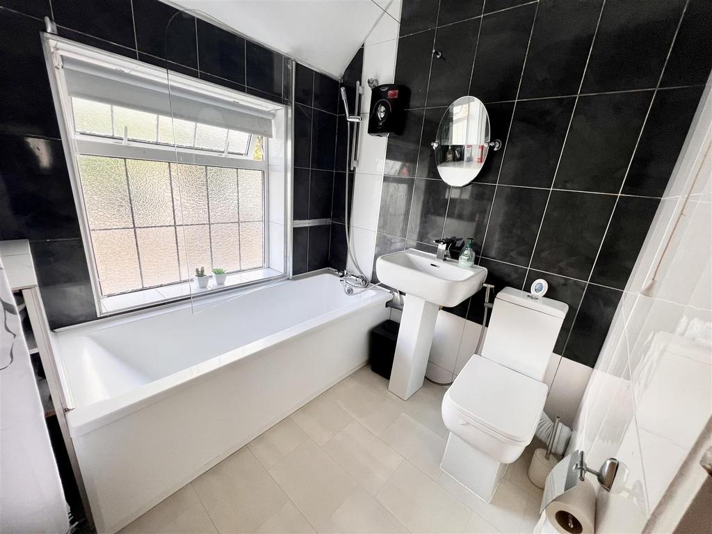 Family bathroom
