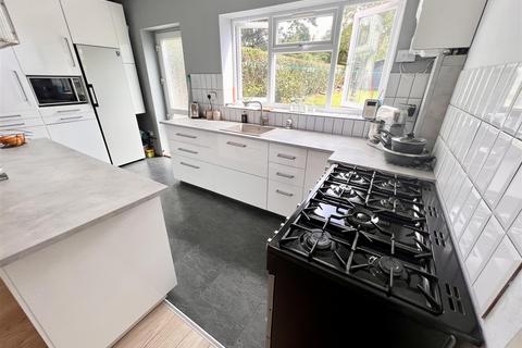 27 Tetley Road, Birmingham, B11 3BU