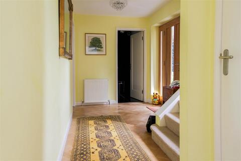 Oak House, 4 Mangapp Chase, Burnham-on-crouch, CM0 8QQ