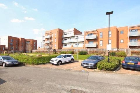 2 bedroom apartment for sale, Blanchard Court, Heston TW5