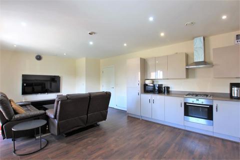 2 bedroom apartment for sale, Blanchard Court, Heston TW5