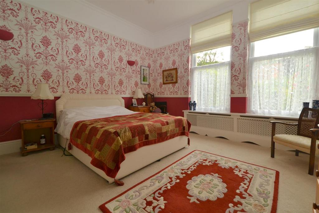 Bed1a.JPG