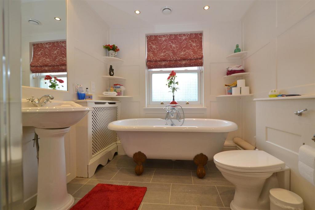 Bath1.JPG
