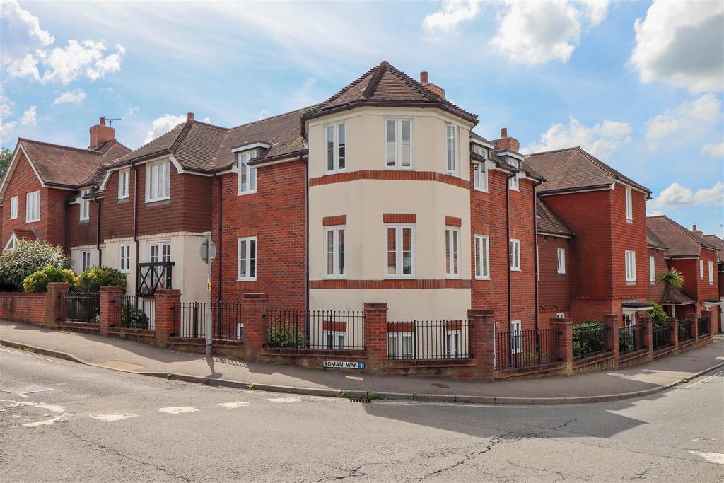 High Street, Billingshurst 2 bed retirement property for sale £200,000