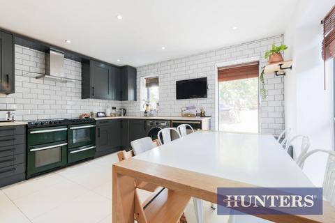 255 Ridge Road, Sutton, SM3 9LS