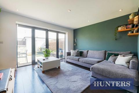 255 Ridge Road, Sutton, SM3 9LS