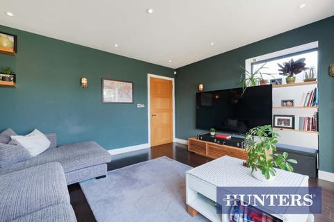 255 Ridge Road, Sutton, SM3 9LS