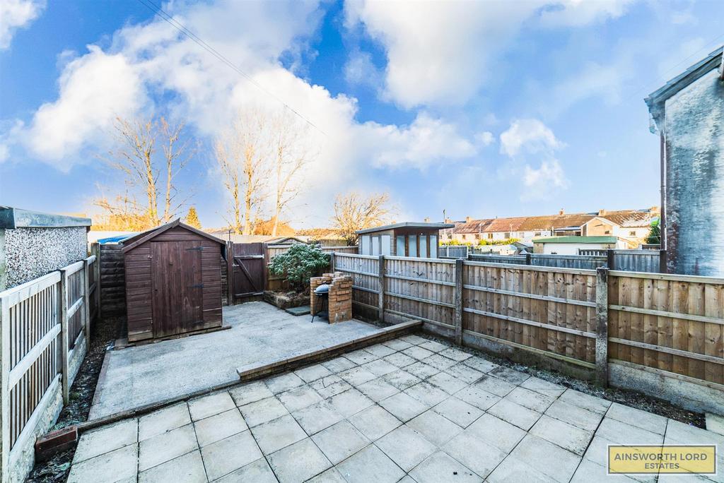 Large back garden