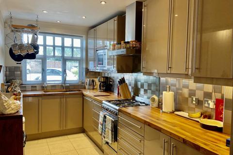 34a Providence, Burnham-on-crouch, CM0 8JU