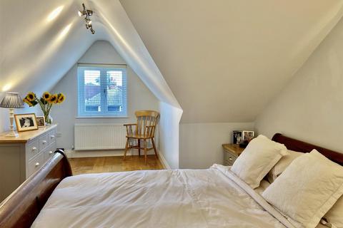 34a Providence, Burnham-on-crouch, CM0 8JU