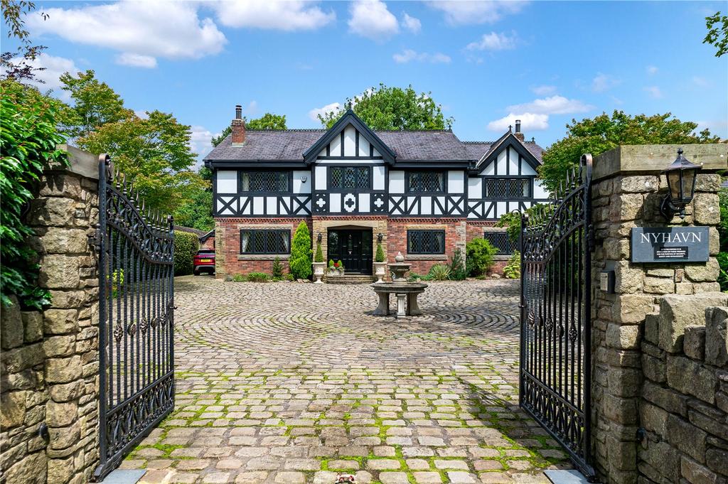 Hall Lane, Wrightington, Lancashire, WN6 5 bed detached house for sale