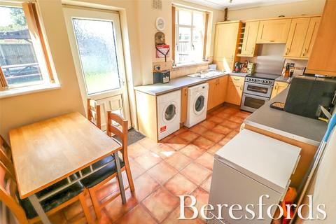 70 Nethan Drive, Aveley, South Ockendon, RM15 4RJ