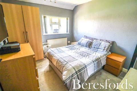 70 Nethan Drive, Aveley, South Ockendon, RM15 4RJ