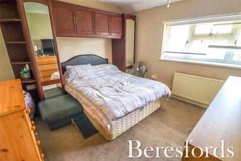 70 Nethan Drive, Aveley, South Ockendon, RM15 4RJ