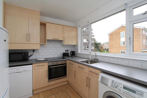 2 bedroom terraced house to rent, The Croft, Park Hill, Ealing, London, UK, W5