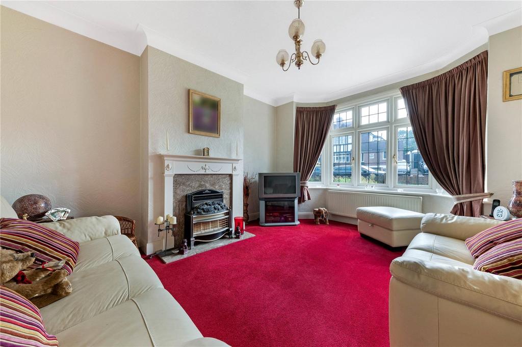 Pickhurst Mead, Bromley, BR2 3 bed semidetached house for sale £750,000